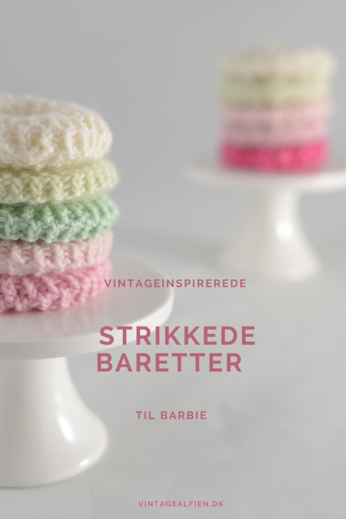 De ligner lidt macaroons, de små strikkede baretter